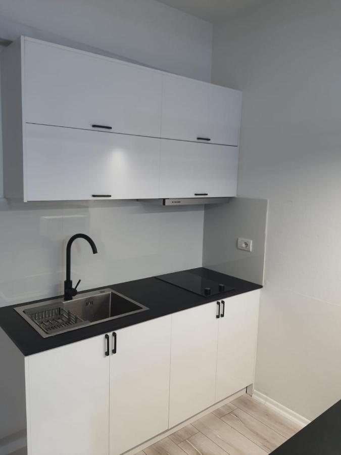 Modern Apartment Korca 2 Eksteriør bilde